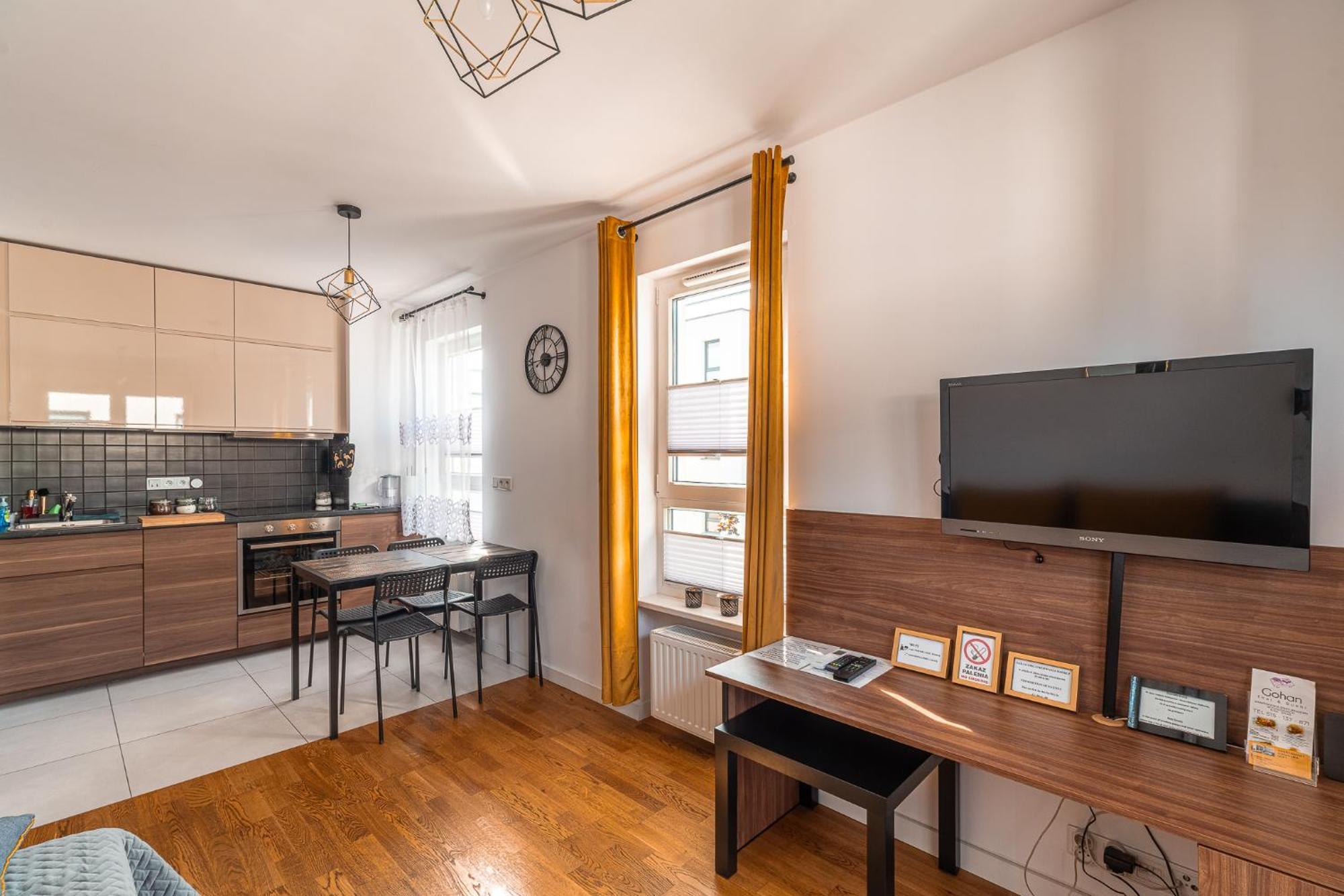 Chmielna Loft Apartment *
